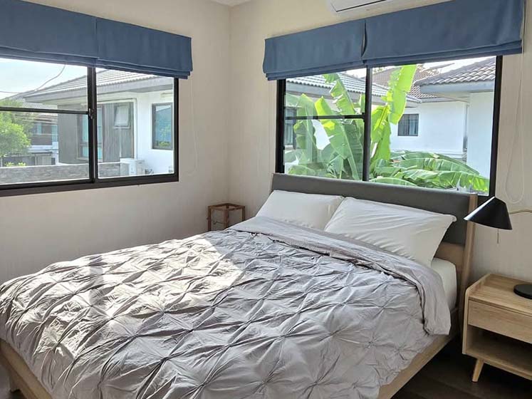 House with Shared Pool in Bangnatrad 
